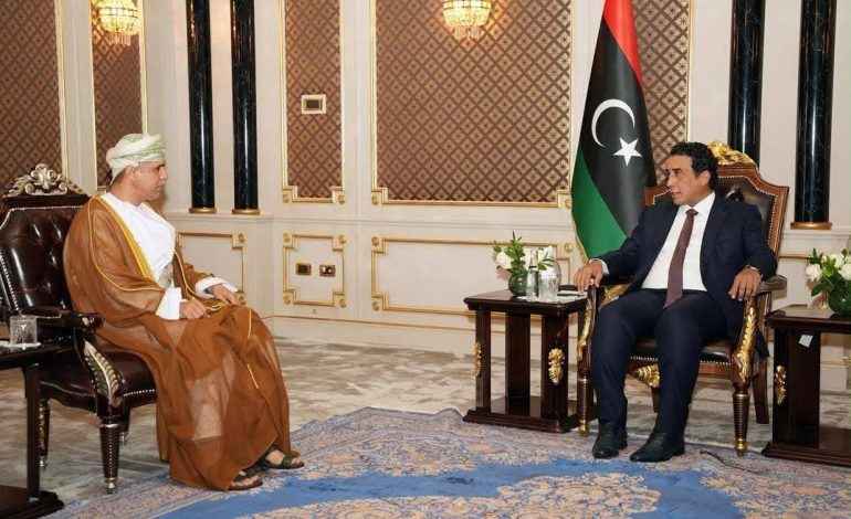 سفير سلطنة عمان بتونس يقدم أوراق اعتماده كسفير غير مقيم بليبيا .