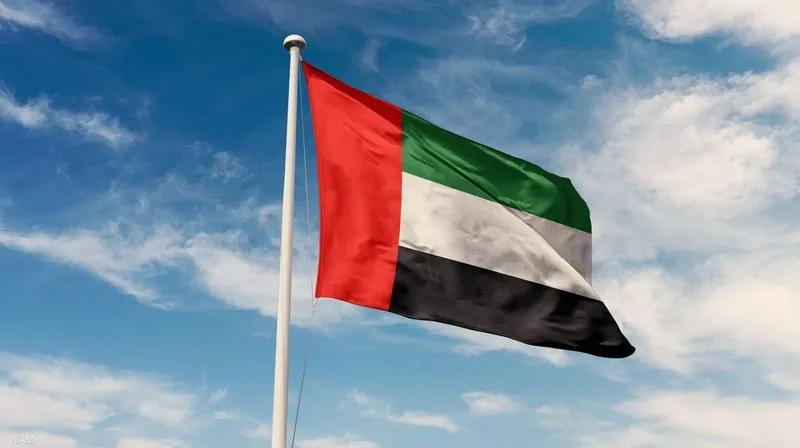 الإمارات تُدين بأشد العبارات الهجمات الإيرانية العدوانية التي استهدفت ناقلتين وطنيتين في مضيق هرمز .
