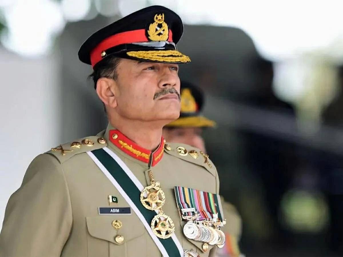 عاصم منير في طهران .. وساطة باكستانية لاحتواء التصعيد بين إيران وواشنطن .